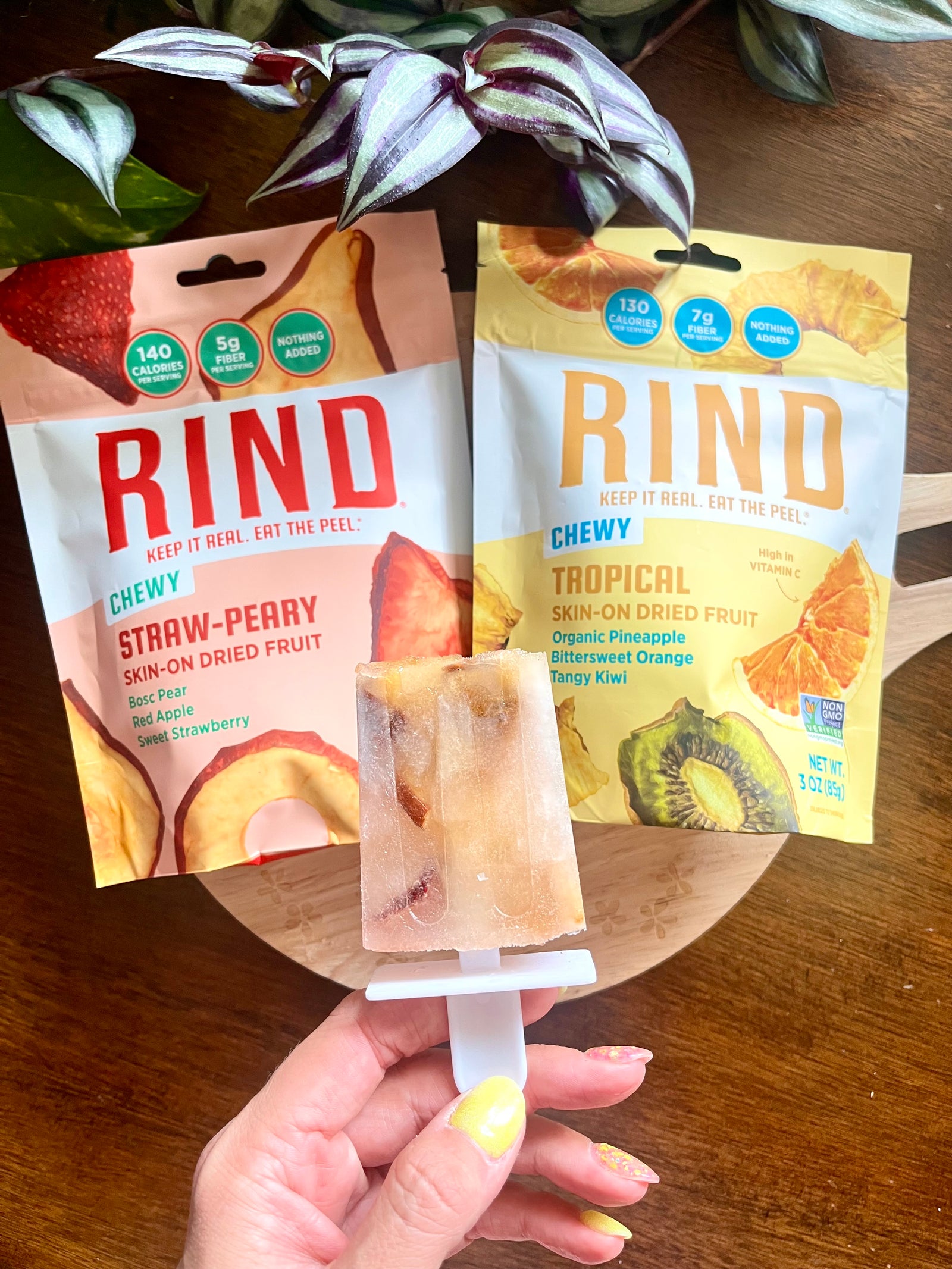 Straw-Peary Lemonade Popsicles