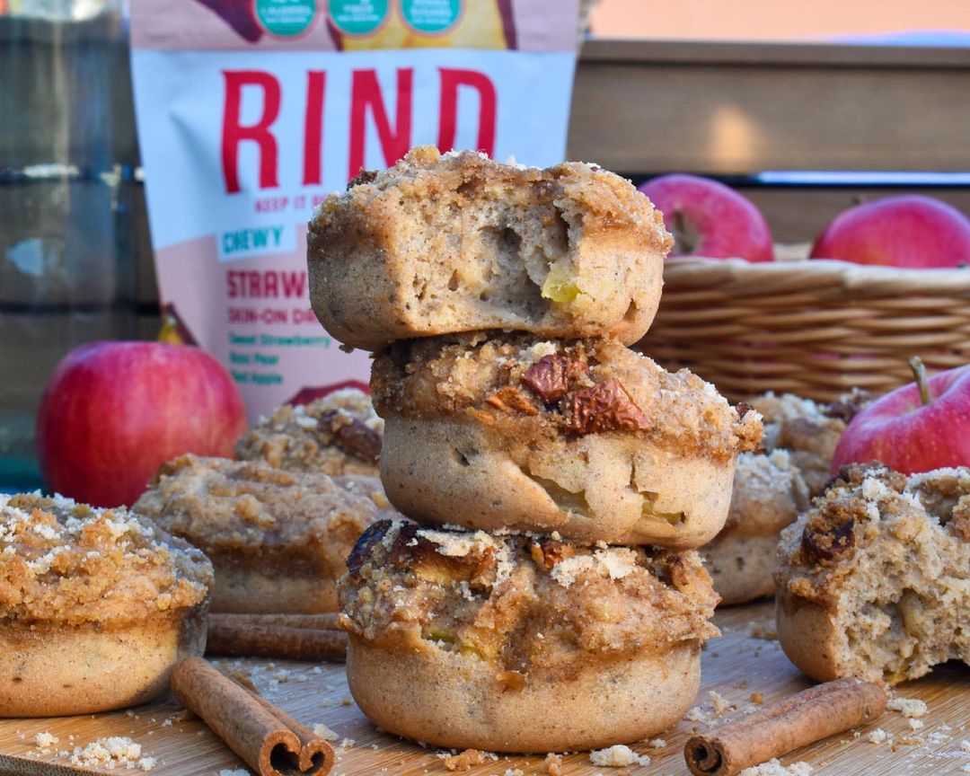 APPLE STREUSEL BAKED DONUTS