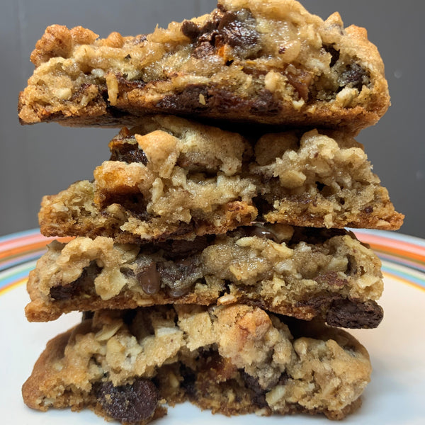 RIND Snacks Orchard Oatmeal Chocolate Chip Cookies
